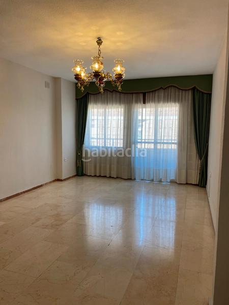 Foto 4a9bdf15-204c-4ba7-8076-391121cb7ccf. Piso  en avenida de medina azahara en Ciudad Jardín - Zoco Córdoba