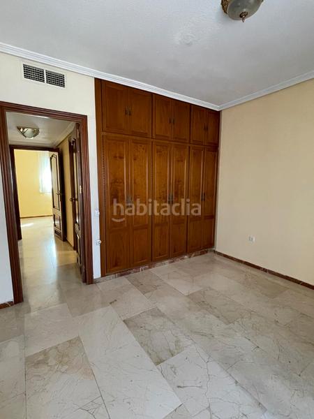 Foto 79b89a4f-13b3-4573-8f3e-28eb79db9af5. Piso  en avenida de medina azahara en Ciudad Jardín - Zoco Córdoba