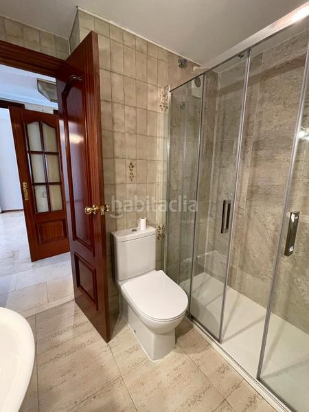 Foto b639528b-8a65-4e59-912b-9ac44ba42716. Piso  en avenida de medina azahara en Ciudad Jardín - Zoco Córdoba