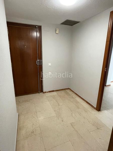 Foto c36a021e-a9c6-40c0-9a35-ecbb2971ff21. Piso  en avenida de medina azahara en Ciudad Jardín - Zoco Córdoba