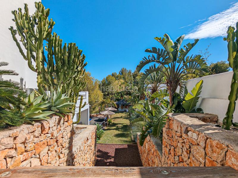 Foto a700574d-09a0-4356-9414-874121f7a0a7. Chalet en carrer del plataner en El Montgó Dénia