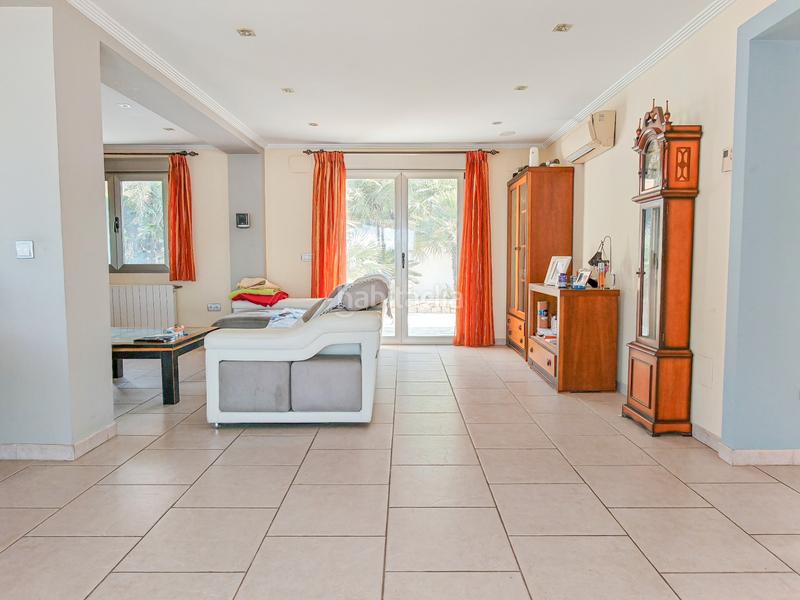 Foto 277ea15c-8a01-40b3-a758-5f2bc9b86284. Chalet en carrer d'aristeu en La Pedrera-Vessanes Dénia