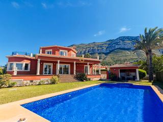 Chalet in Calle murta