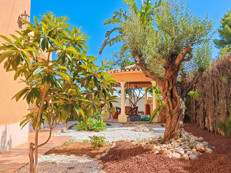 Foto 3f0d54bb-9ae3-4726-a057-e8684d8352e5. Chalet dans carrer de l'alzina dans El Montgó Dénia