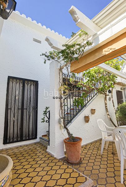 Foto ba3d76f1-e940-44fe-8e79-364af0678621. Chalet en cl flor de lis en El Montgó Dénia