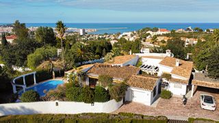 Chalet in Cl flor de lis