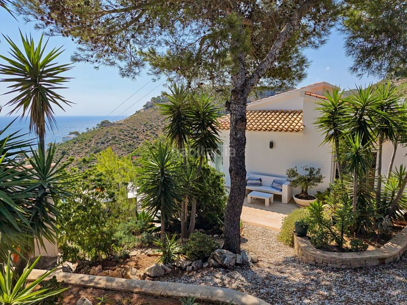 Foto ff30bf17-d768-4809-a556-98f76b91ef1a. Chalet en calle tritó en Las Rotas / Les Rotes Dénia