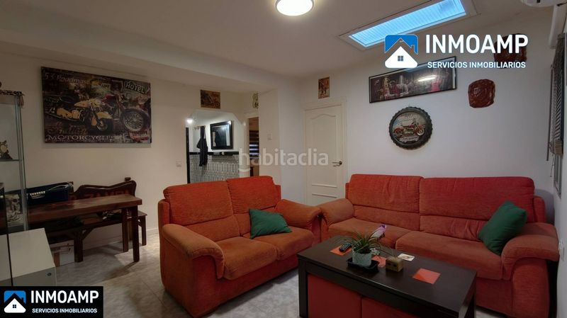 Foto 1895c474-aa86-49d7-8865-aec10bfd1968. Casa con riscaldamento in Pintores-Ferial Parla