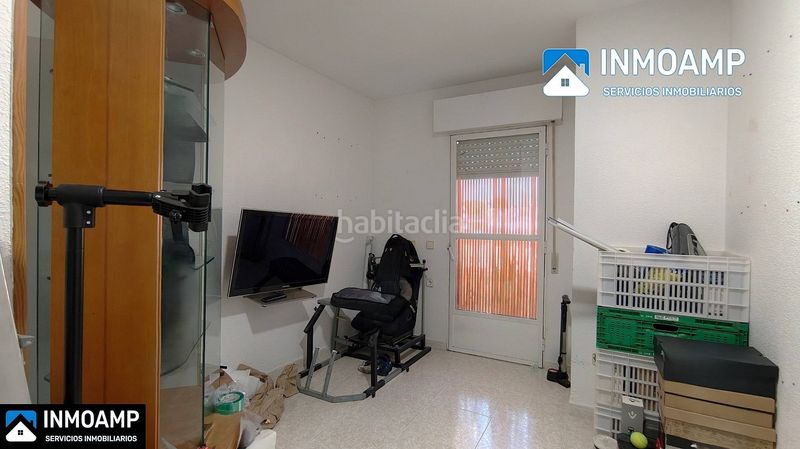 Foto 5714afc0-42ed-4670-809d-b30897e5e6f0. Casa aparellada amb aparcament a Carranque