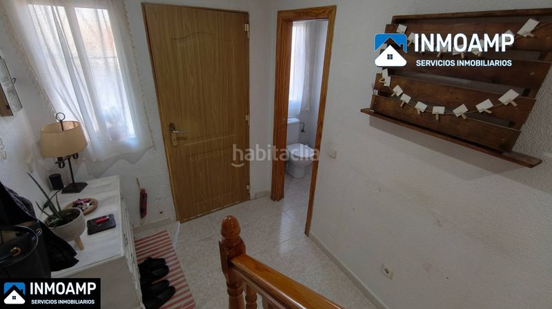 Foto 8afc85d0-1336-4673-b15c-4f7473e444ab. Casa aparellada amb aparcament a Carranque