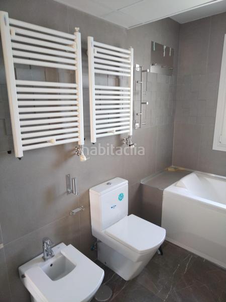 Foto ce5b9115-b49c-4668-90fd-c1c24cd450d9. Chalet mit heizung parking pool in La Cala del Moral Rincón de la Victoria