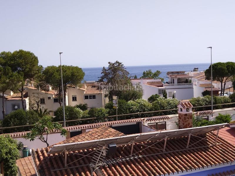 Foto e9b8f1d8-8324-4f8d-a577-29cba44f2a53. Chalet mit heizung parking pool in La Cala del Moral Rincón de la Victoria