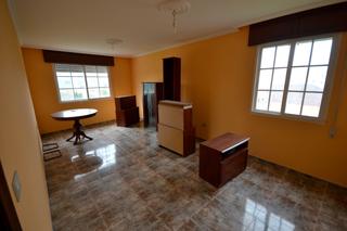 Flat  Rúa das arcas. Piso de 3 habitaciones