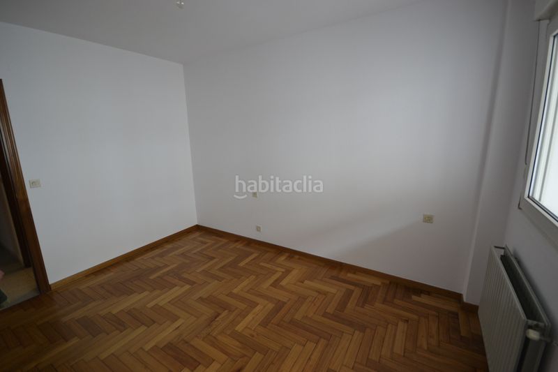 Foto 3cb53578-9f29-4c8c-aa53-cb9dbf6dde22. Lloguer pis amb calefacció aparcament a Residencia - Abella Lugo