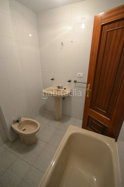 Foto e9593847-a496-431d-9d20-6b2cc9381412. Lloguer pis amb calefacció aparcament a Residencia - Abella Lugo