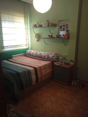 Pis  Calle cruz malta. Piso en muy buen estado bien de precio con garaje y trastero