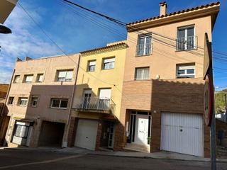 Pis a Carrer raval 47. Pratdip – piso – 2 dormitorios – parking – ascensor