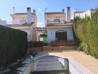 House  Carrer de la deessa isis. Precioso chalet individual situado en la urbanización casalot –