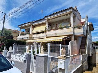 Penthouse  Carrer robinson. Apartamento con solarium en urb. mediterraneo cambrils