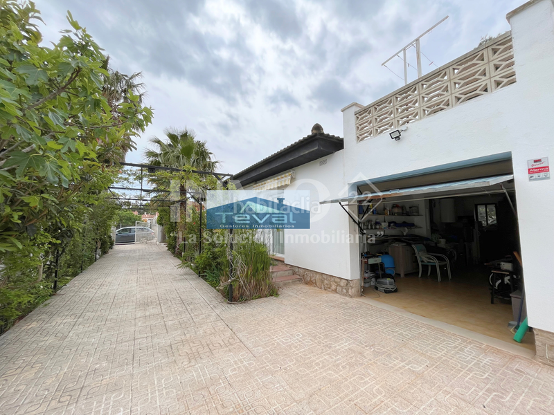 Foto 77a2de86-4e65-4f22-aa50-b0b8addb6daa. Xalet a calle llibertat 14 a Poble Mont-roig del Camp