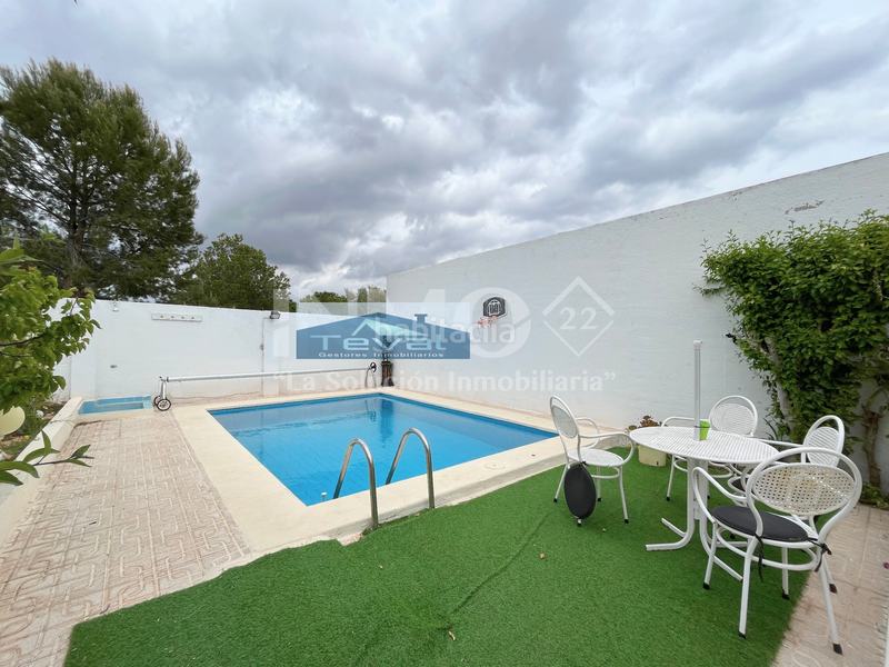 Foto 8d180e11-3e68-4826-a83d-d33e3d927254. Xalet a calle llibertat 14 a Poble Mont-roig del Camp