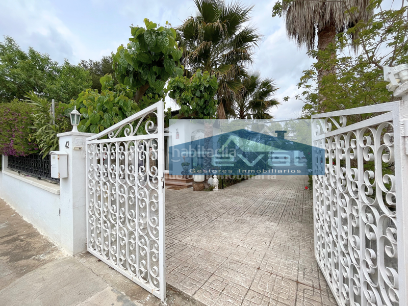 Foto aa95b342-1dde-4ffb-9b9c-74e318b7fbd4. Xalet a calle llibertat 14 a Poble Mont-roig del Camp