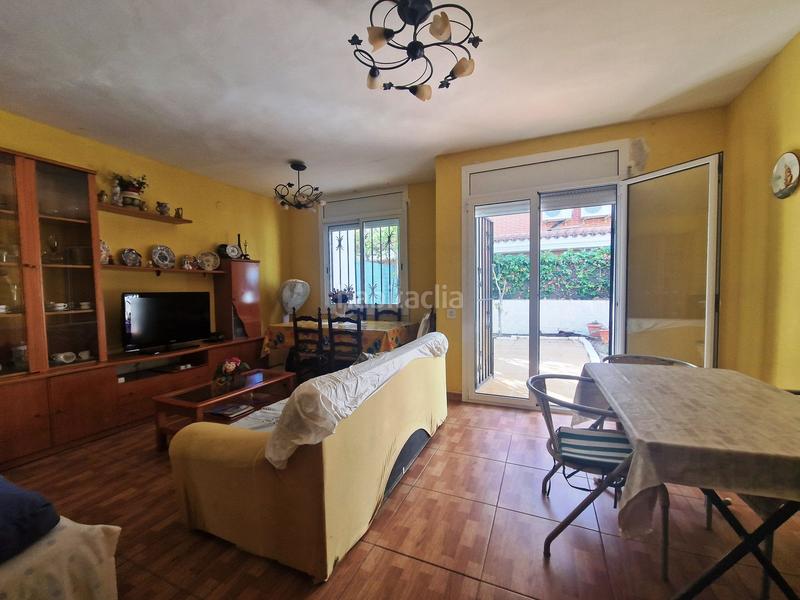 Foto 940596a5-4a65-41b2-bf9f-4b7e3bd47634. Casa adossada amb aparcament a Cambrils platja Cambrils