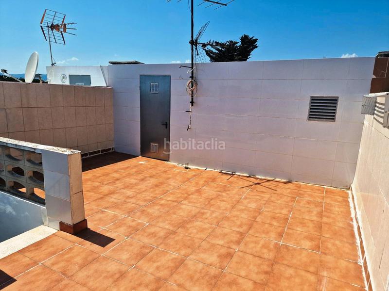 Foto b5554475-bc20-40e7-bcc2-d5eebbbc874b. Casa adossada amb aparcament a Cambrils platja Cambrils