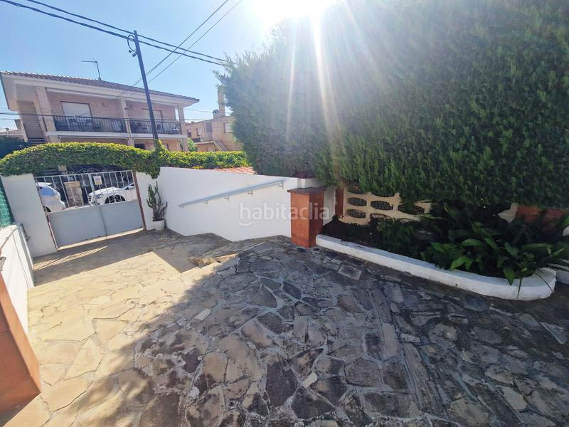 Foto b8052288-21c7-4db6-87a6-d01f614eeff5. Casa adossada amb aparcament a Cambrils platja Cambrils