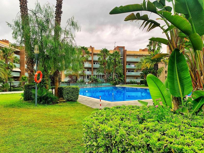 Foto 46dfe44a-6fa3-4dfb-a50b-b46c026ccb2c. Pis amb aparcament piscina a Centre Salou