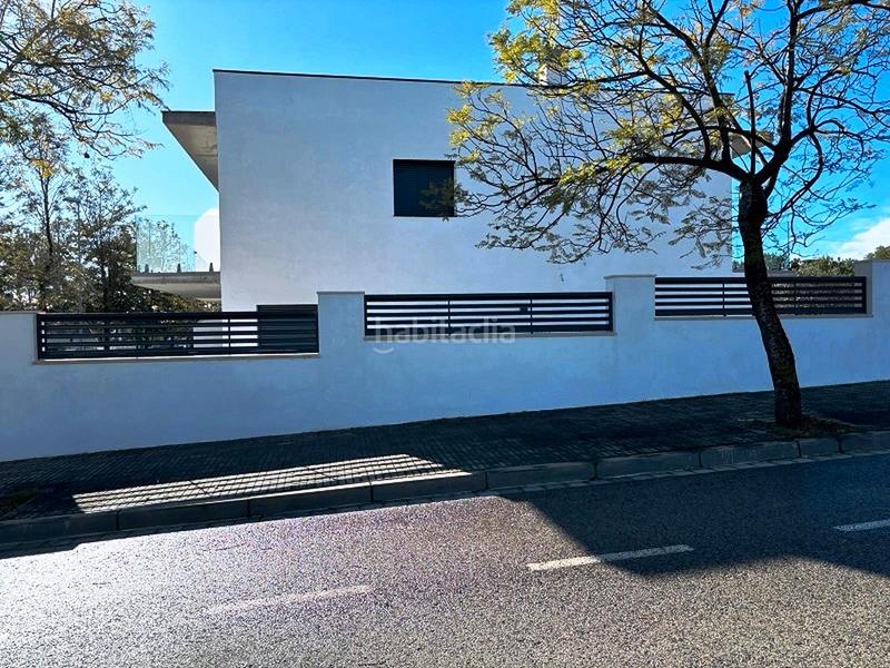 Foto 2e56b34a-30ad-453c-bffb-de1b1db6ab38. Casa adossada amb piscina a mar Cambrils Cambrils