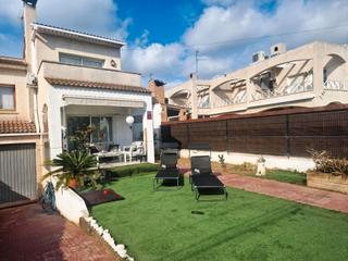 Casa aparellada  Carrer grimpola. Cambrils- urb.mediterraneo- chalet pareado-ln-050425