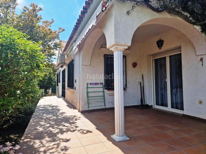Foto 031193a4-ec78-4455-aed1-76c17ba4f4e6. Chalet con camino riscaldamento parcheggio in mar Cambrils Cambrils