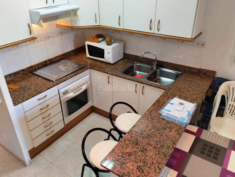 Foto 33416d9a-ec46-4049-b1fd-5ad332d95ff4. Casa adossada amb xemeneia aparcament piscina a El Casalot Mont-roig del Camp