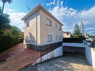 Planta baixa  Carrer álvaro de bazán. Cambrils- urb. mediterraneo – apartamento bajo – ls – 22825