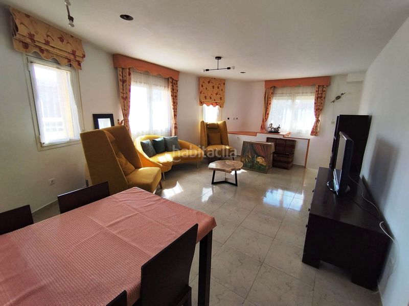 Foto 69b38ee8-e8eb-40c1-942b-04faf81c16a6. Casa adossada amb piscina a Passeig Marítim Miami Platja