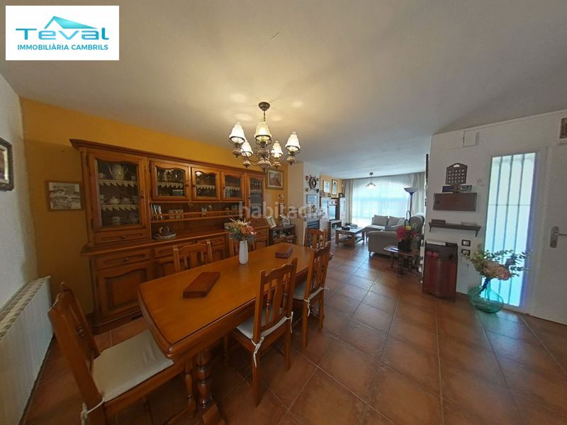 Foto 07d3f153-d462-47f8-bd26-7d09b79e8d97. Casa adossada amb xemeneia calefacció aparcament a Cambrils