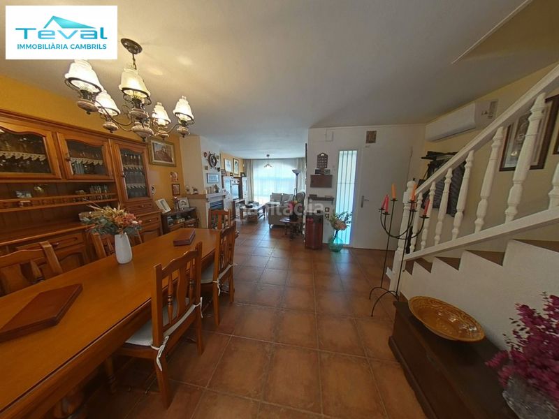 Foto 339352f0-5c2d-4aea-b25b-041f10d02a85. Casa adossada amb xemeneia calefacció aparcament a Cambrils