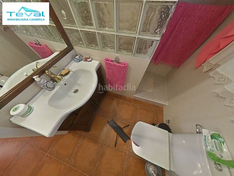 Foto acfe0a90-72b5-4b6f-83a2-95d8185d3d3c. Casa adossada amb xemeneia calefacció aparcament a Cambrils