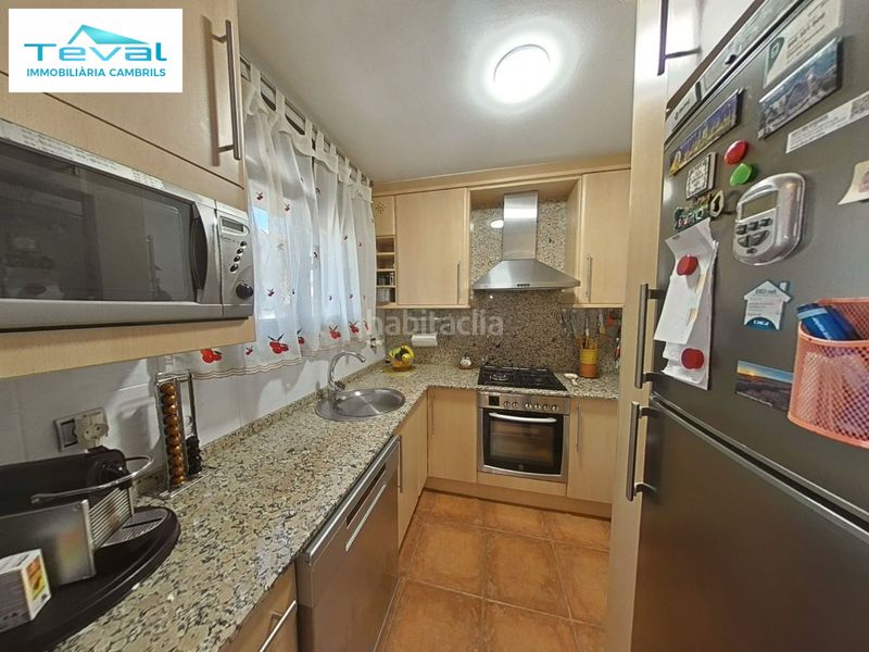 Foto c3f719cf-0c26-4528-bc7c-b2dee0bd094f. Casa adossada amb xemeneia calefacció aparcament a Cambrils