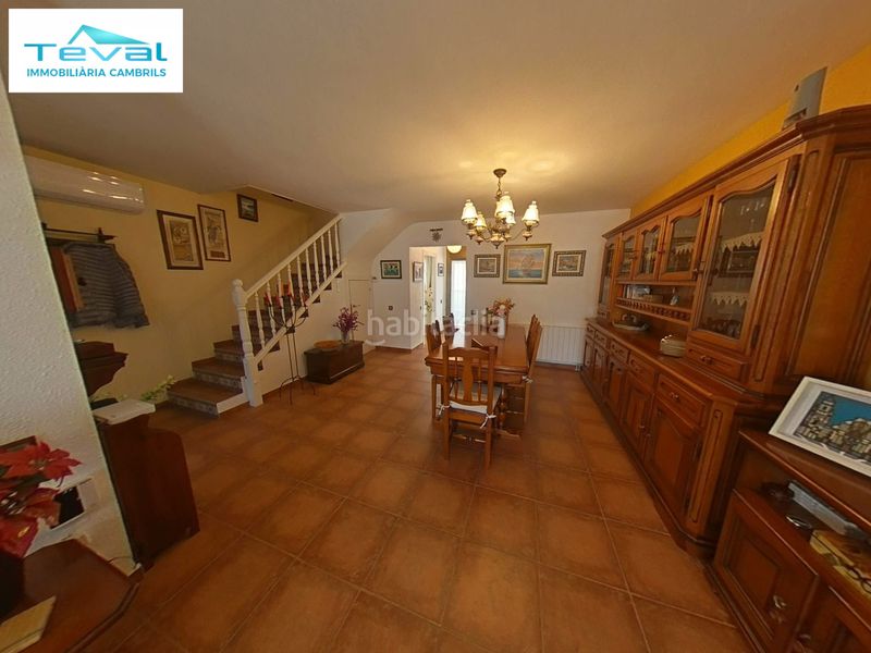 Foto e7e7f551-7a8f-4316-add3-d2efe4ca0b0a. Casa adossada amb xemeneia calefacció aparcament a Cambrils
