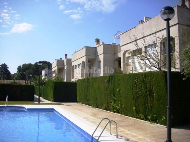 Foto 6952b42b-787f-4fb8-b8cf-8b272bc1c9f1. Planta baixa amb piscina a Tarraco Cambrils