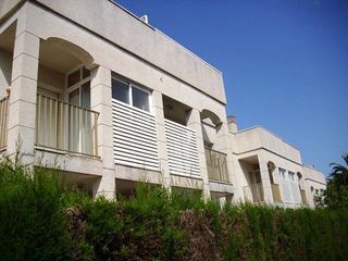 Erdgeschoss  Carrer saturn. Cambrils- urb.tarraco- bajo con piscina y jardin comunitario- ls