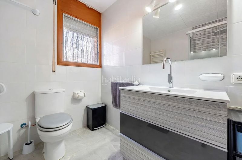 Foto 5c671c3d-f489-49eb-9832-793e05e9e320. Casa aparellada amb aparcament piscina a Cambrils mediterrani Cambrils