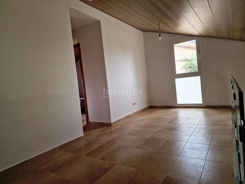 Foto dbd039d5-323c-4f8f-b3a7-2625555076c4. Casa adossada amb aparcament a El Casalot Mont-roig del Camp