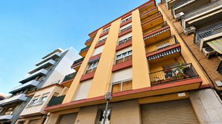 Pis  Carrer d'antoni gaudí. Cambrils – pueblo – bonito piso en el centro – 020926