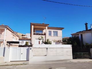 Planta baixa a Carrer Álvaro de Bazán 23