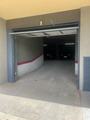 Aparcament cotxe  Avinguda d'antoni gaudí. Places de pàrquing en venda al centre de castellbisbal