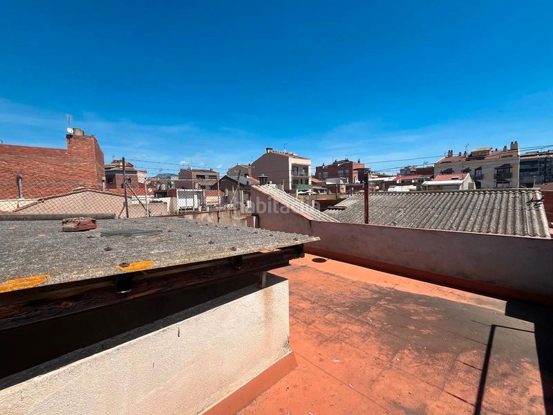 Foto 110ac7bb-9782-45d1-9943-e68965bfa0c9. Casa amb xemeneia calefacció aparcament a La Cogullada Terrassa
