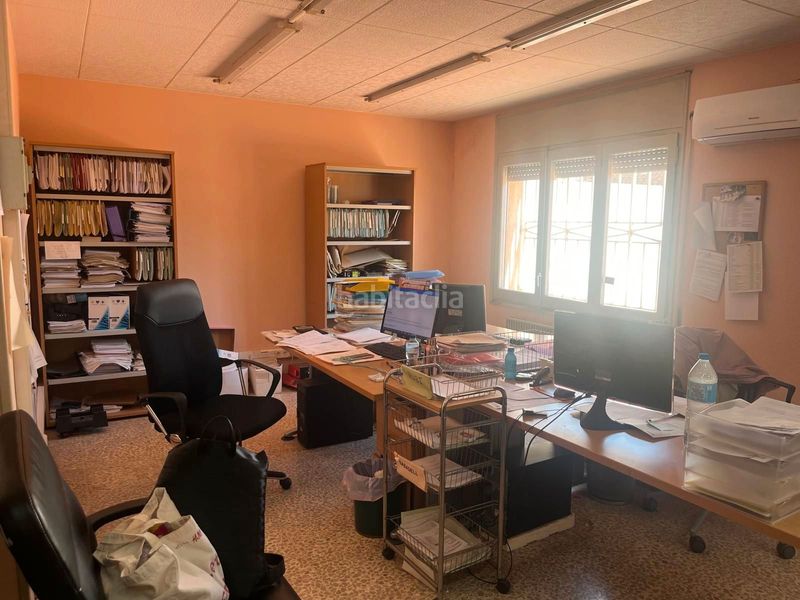 Foto e0bfe53d-867b-4e40-983a-6ea7a371a3f6. Casa amb xemeneia calefacció aparcament a La Cogullada Terrassa